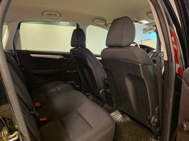 mercedes-benz-b180-d-diesel-2008-big-15