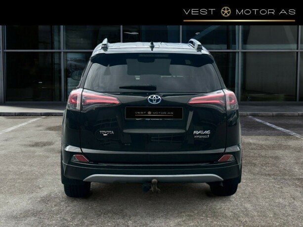 toyota-rav4-elektrisitetbensin-2017-big-5