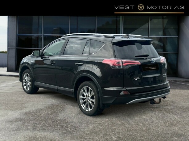 toyota-rav4-elektrisitetbensin-2017-big-4
