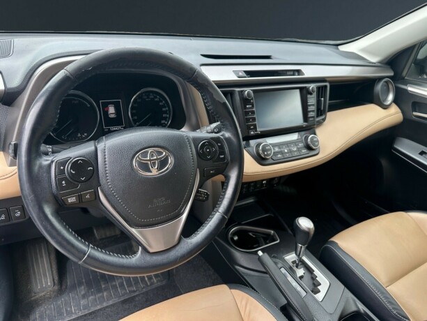 toyota-rav4-elektrisitetbensin-2017-big-10