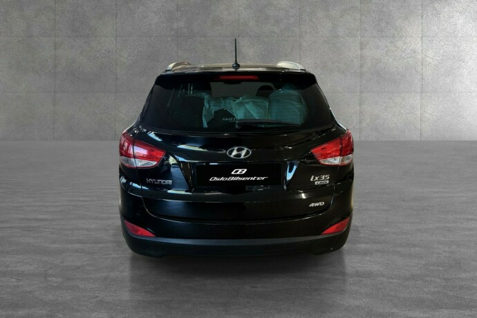 hyundai-ix35-diesel-2012-big-4