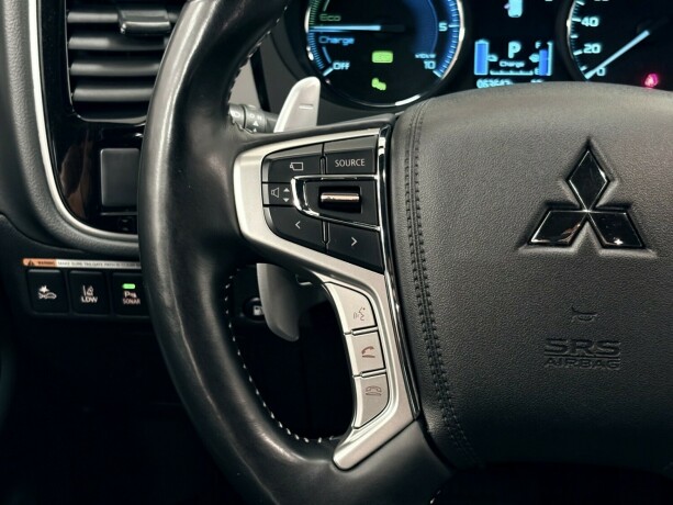 mitsubishi-outlander-plug-in-petrol-2021-big-11