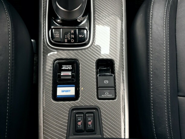 mitsubishi-outlander-plug-in-petrol-2021-big-16