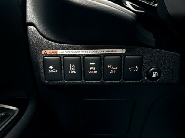 mitsubishi-outlander-plug-in-petrol-2021-big-17