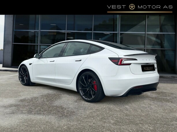 tesla-model-3-elektrisitet-2024-big-4