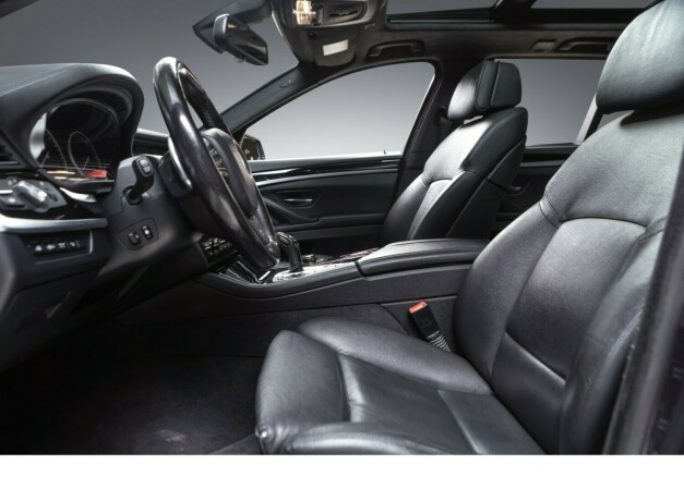 bmw-m550d-diesel-2012-big-23