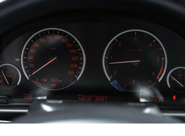 bmw-m550d-diesel-2012-big-11