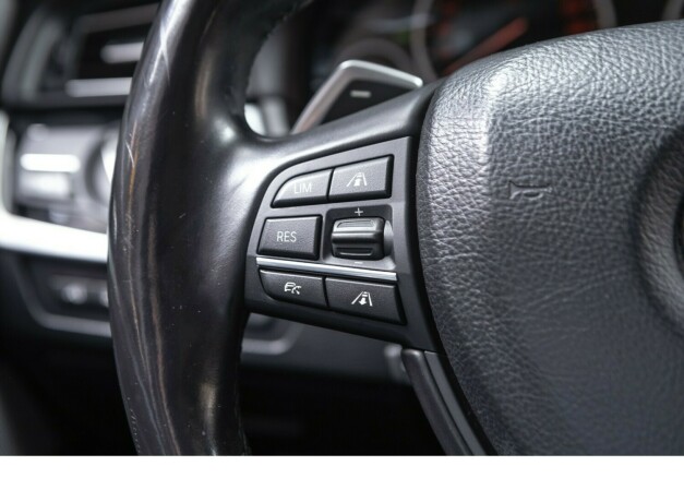 bmw-m550d-diesel-2012-big-14
