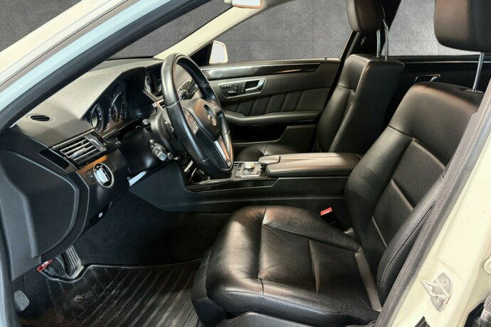 mercedes-benz-e220-diesel-2012-big-8
