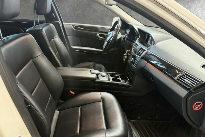 mercedes-benz-e220-diesel-2012-big-16
