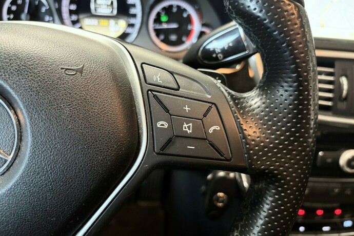 mercedes-benz-e220-diesel-2012-big-21