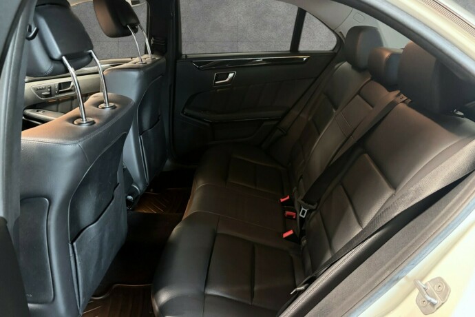 mercedes-benz-e220-diesel-2012-big-10