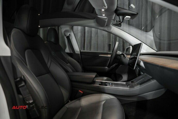 tesla-model-y-elektrisitet-2023-big-24