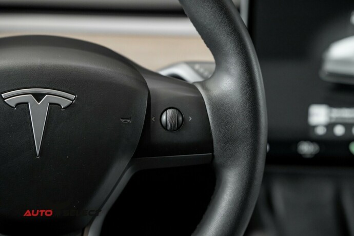 tesla-model-y-elektrisitet-2023-big-34