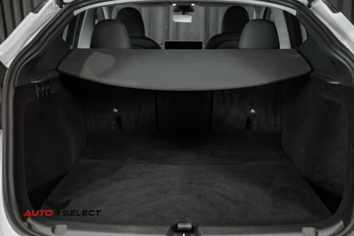 tesla-model-y-elektrisitet-2023-big-11