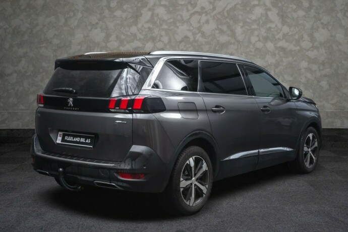 peugeot-5008-bensin-2019-big-7