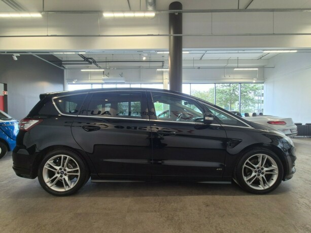 ford-s-max-diesel-2017-big-5