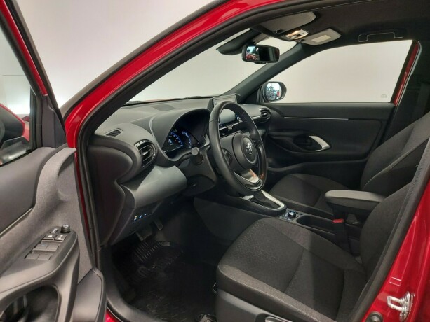 toyota-yaris-cross-elektrisitetbensin-2022-big-14