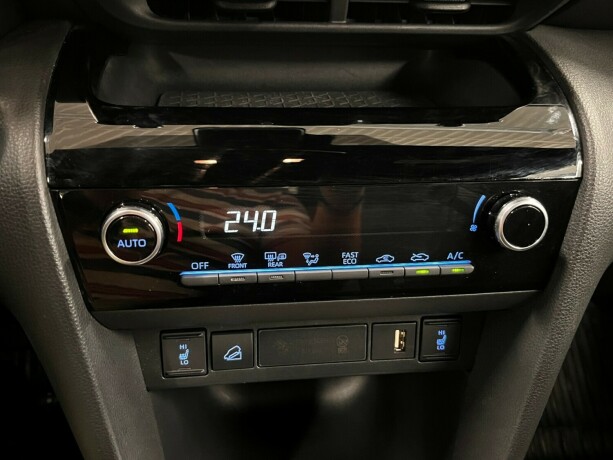 toyota-yaris-cross-elektrisitetbensin-2022-big-43