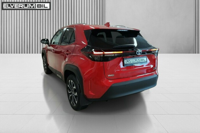 toyota-yaris-cross-elektrisitetbensin-2022-big-8