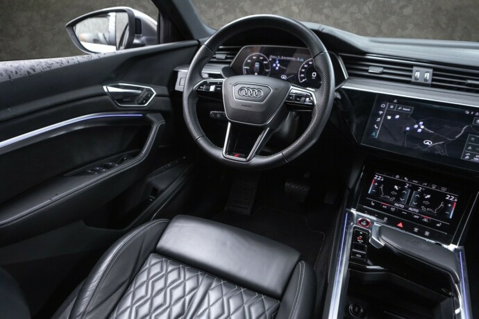 audi-e-tron-s-elektrisitet-2022-big-30
