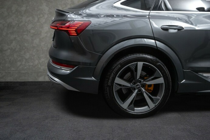 audi-e-tron-s-elektrisitet-2022-big-9