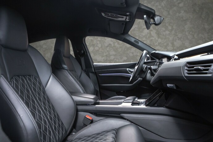 audi-e-tron-s-elektrisitet-2022-big-32