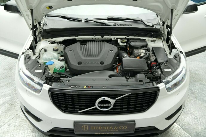volvo-xc-40-elektrisitetbensin-2021-big-3