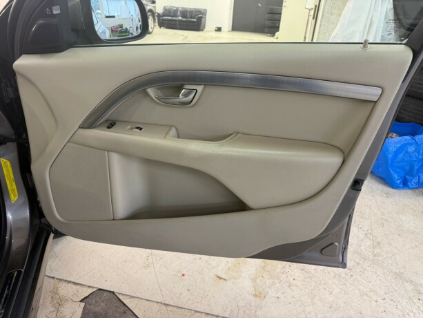 volvo-v70-diesel-2007-big-16
