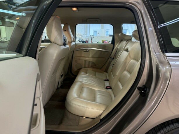 volvo-v70-diesel-2007-big-20