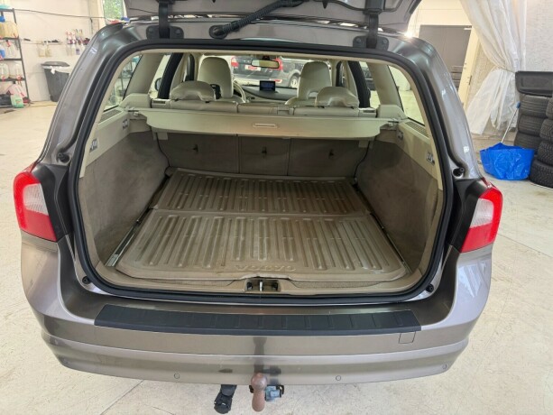 volvo-v70-diesel-2007-big-23