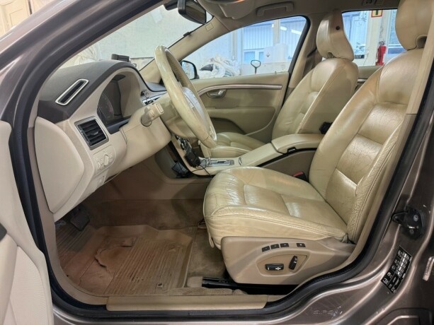 volvo-v70-diesel-2007-big-22