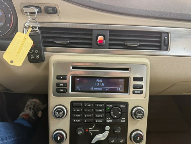 volvo-v70-diesel-2007-big-13