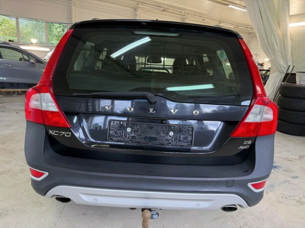 volvo-xc-70-diesel-2010-big-4