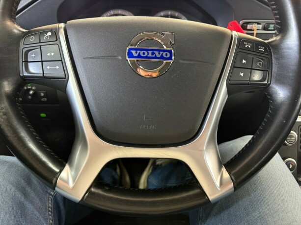 volvo-xc-70-diesel-2010-big-10