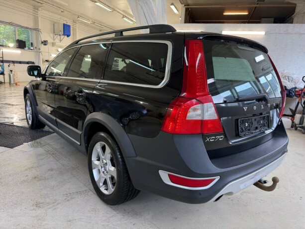 volvo-xc-70-diesel-2010-big-3
