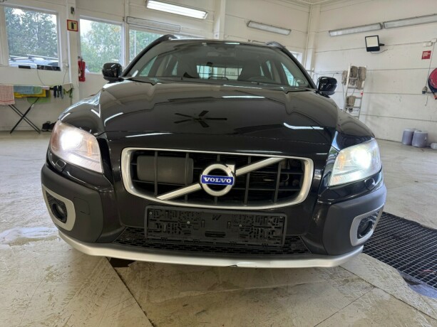 volvo-xc-70-diesel-2010-big-8