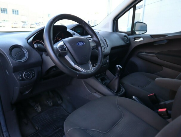 ford-transit-courier-diesel-2018-big-7