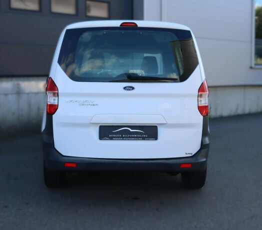ford-transit-courier-diesel-2018-big-5