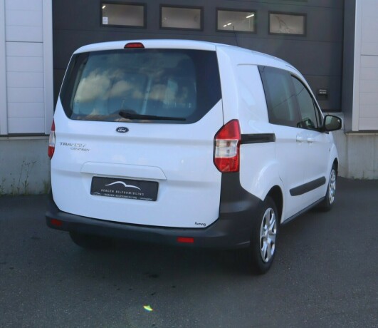 ford-transit-courier-diesel-2018-big-3