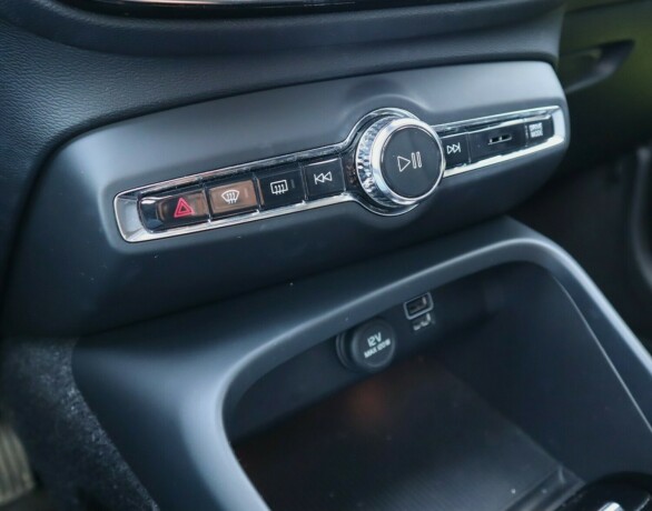 volvo-xc-40-elektrisitetbensin-2021-big-21