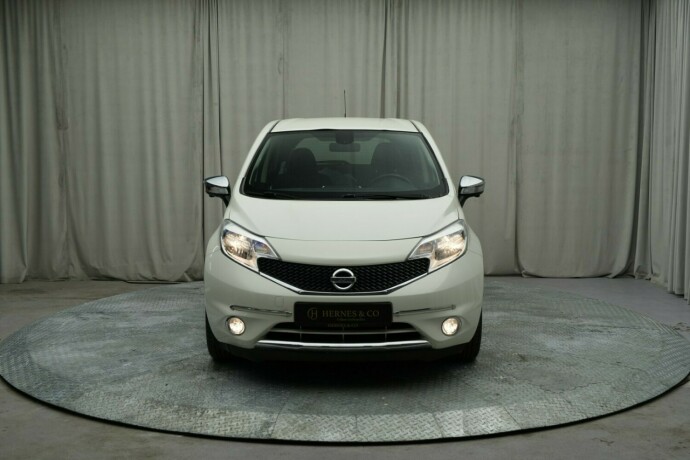 nissan-note-bensin-2015-big-1