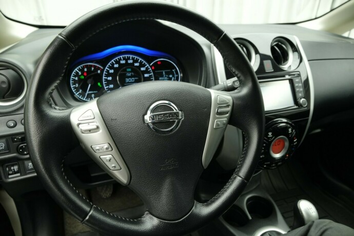 nissan-note-bensin-2015-big-22