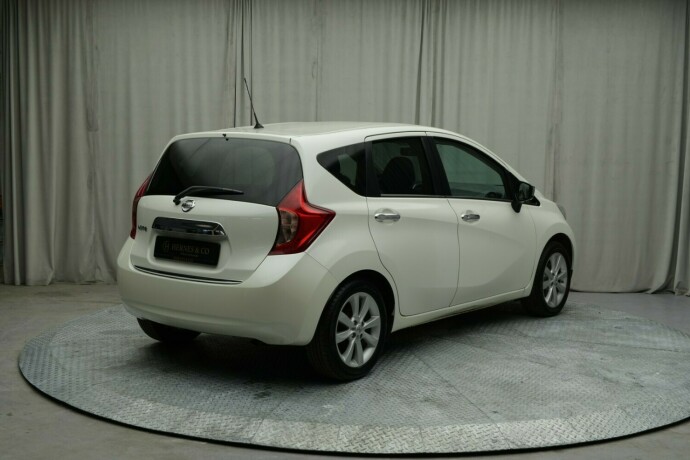 nissan-note-bensin-2015-big-6