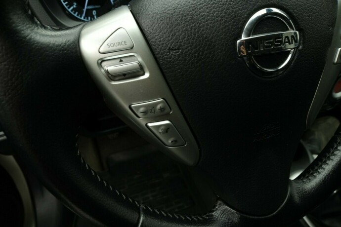 nissan-note-bensin-2015-big-23