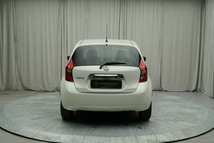 nissan-note-bensin-2015-big-5
