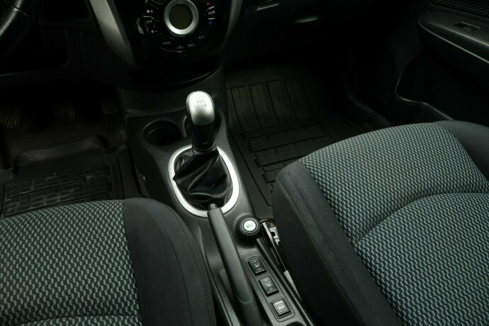 nissan-note-bensin-2015-big-35