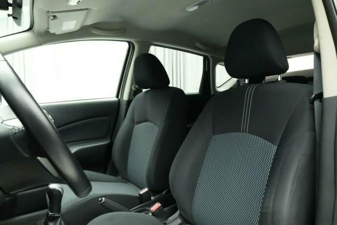 nissan-note-bensin-2015-big-9