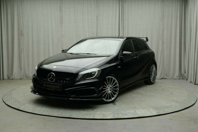 mercedes-benz-a45-bensin-2016-big-0