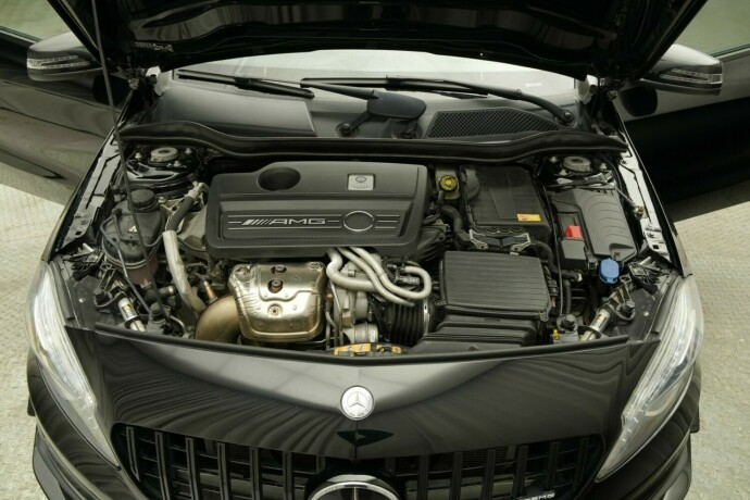 mercedes-benz-a45-bensin-2016-big-3